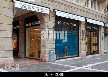 louis vuitton scarpe uomo padova|Louis Vuitton Padova Store in Padova, Italy .